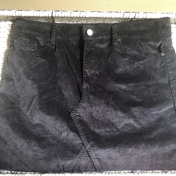 BLANK NYC cotton modal velvet mini skirt - Picture 1 of 5